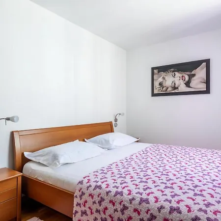Zara Apartment Supetar