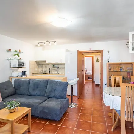 Zara Lägenhet