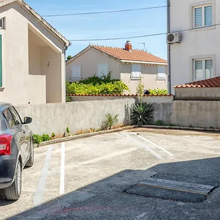 Zara Appartement Supetar